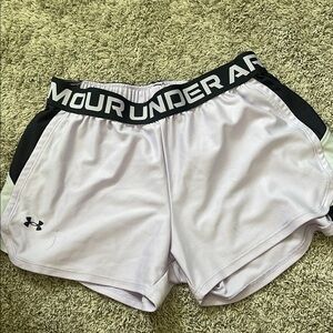 Under Armour White and Black Athletic Shorts Moisture-Wicking Comfort